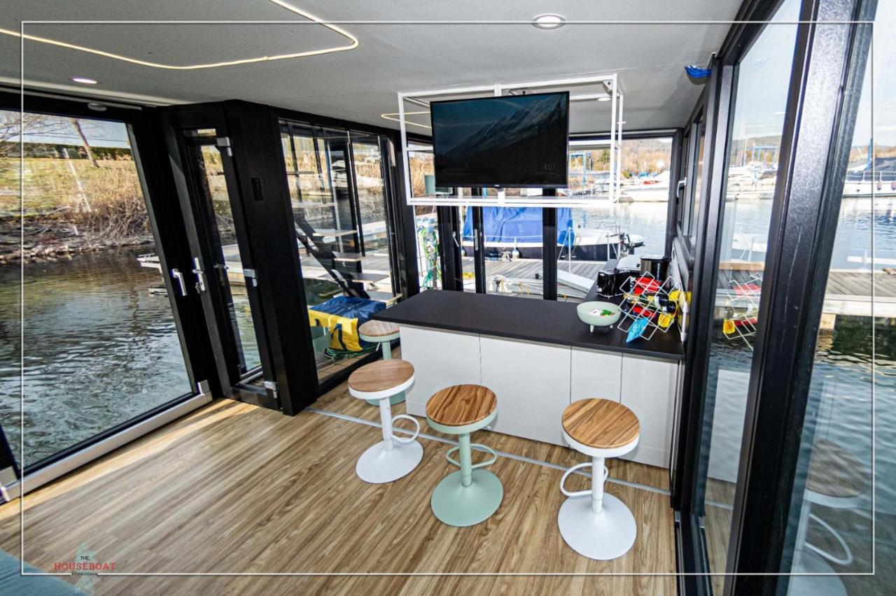 La Dolce Vita House Boat Hotel Lisanza Екстериор снимка
