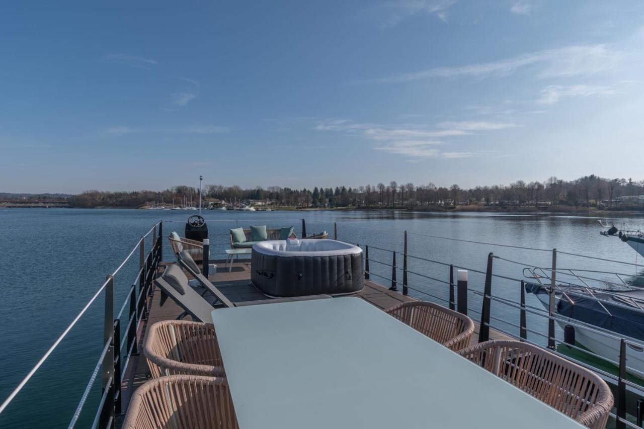 La Dolce Vita House Boat Hotel Lisanza Екстериор снимка